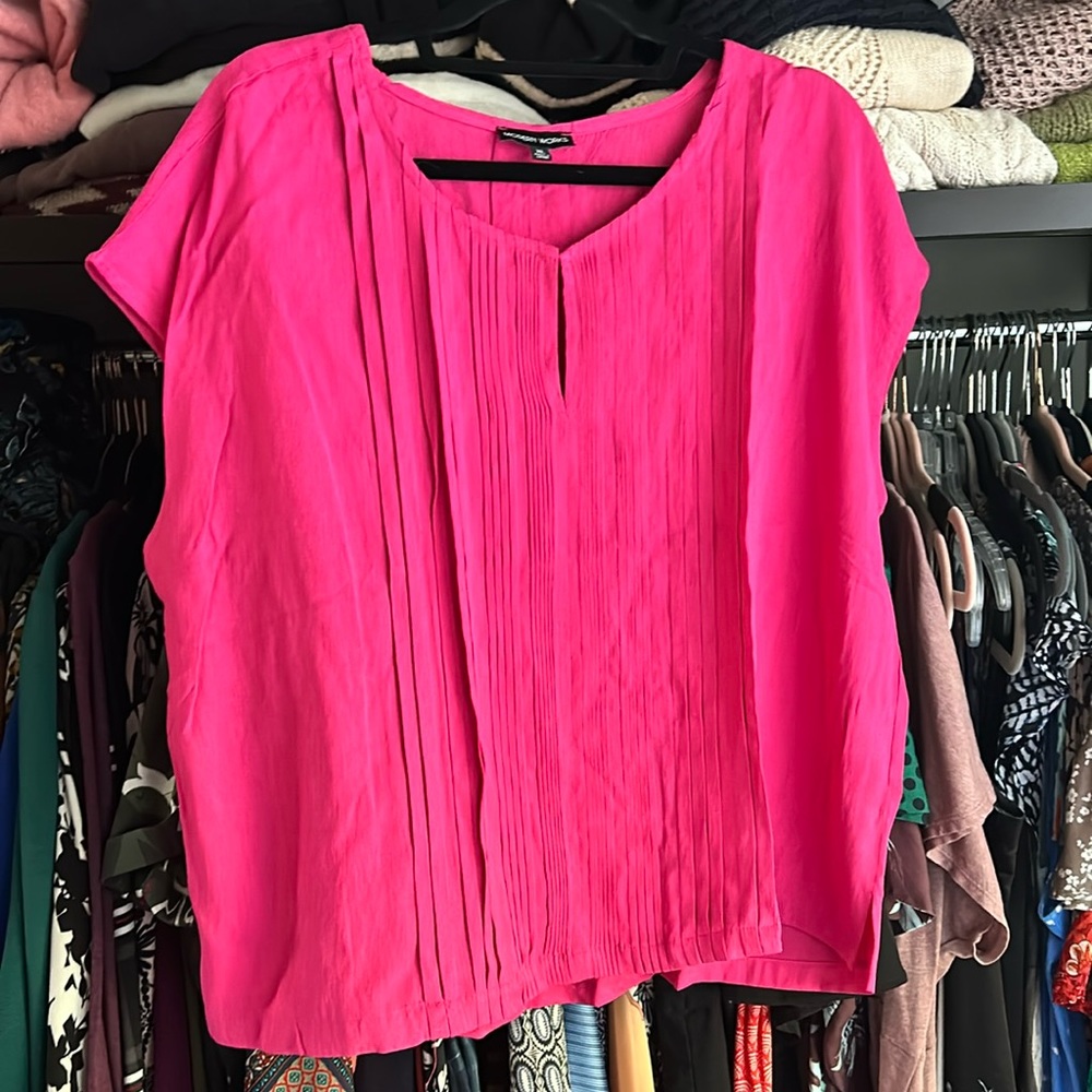 Pretty hot pink keyhole neckline top